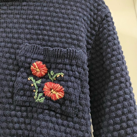 Vintage hand embroidered floral sweater M navy blue - Picture 3 of 9